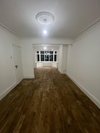 Thumbnail Terraced house to rent in Pembroke Road, London