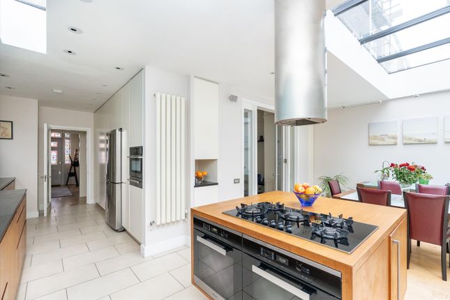 104, Woodside, London photo 4