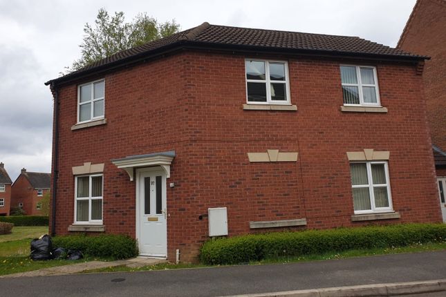 Detached house to rent in Brompton Road, Leicester