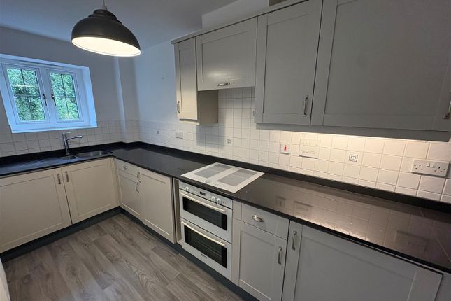 4 Birch View, Greystones Drive, Darlington photo 3