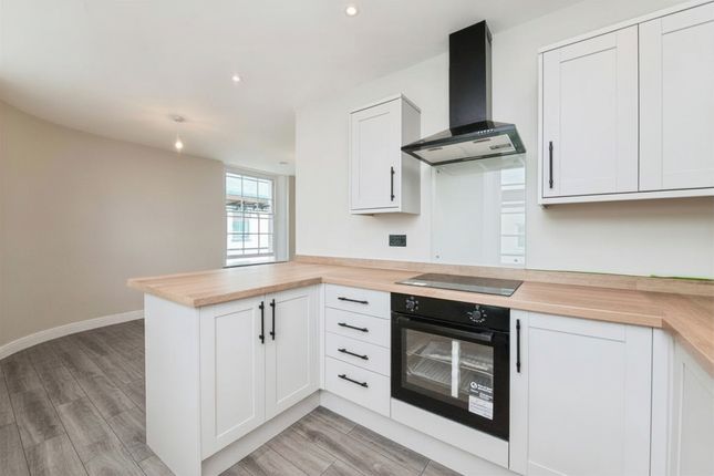 Flat 4, Publisher House, 29, Bampton Street, Tiverton photo 4