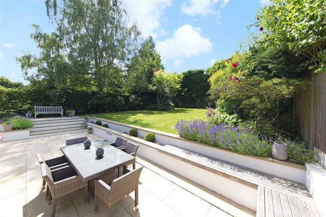 10, Lincoln Avenue, London photo 3
