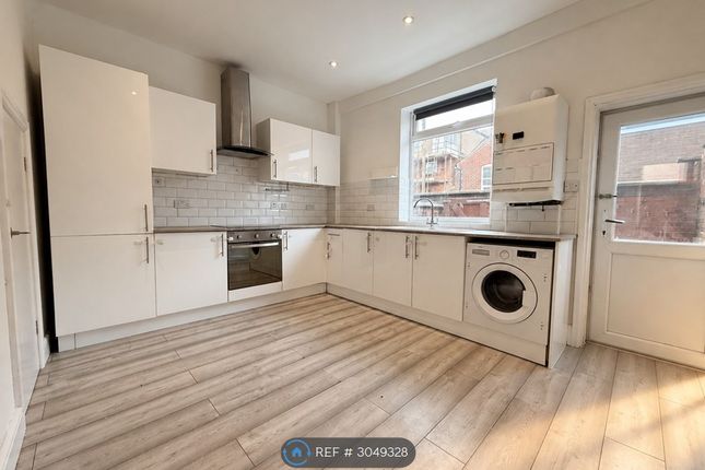 Dixon Street, Horwich, Bolton photo 4