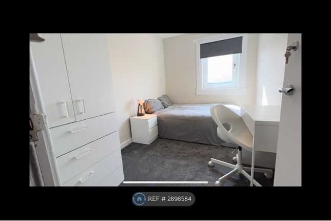Flat, Hmo Licensed Wedderlea Drive, Glasgow photo 5