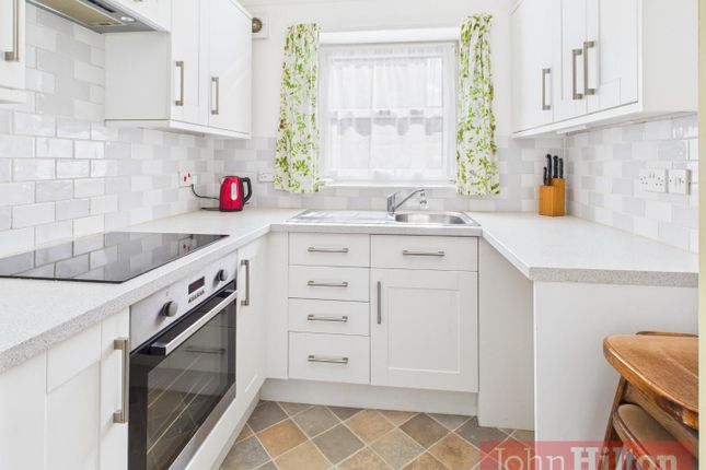 Flat 10, Marine Court, 65 Marine Drive, Rottingdean photo 4