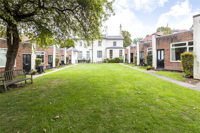 Studio flat on Flat 4 The Garden Flats, 22, Leigham Court Road, London, £200,000