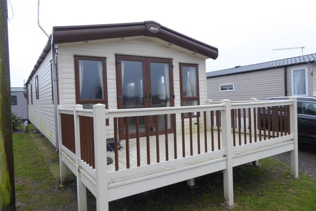 Thumbnail Mobile/park home for sale in Romney Sands Holiday Park, The Parade, Greatstone, New Romney