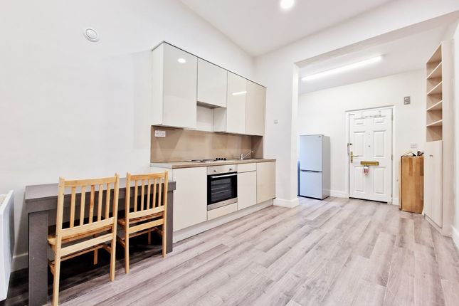 313B , Baker Street, Enfield photo 2