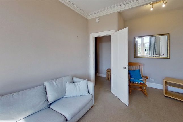 38/4, Hawthornvale, Edinburgh photo 2