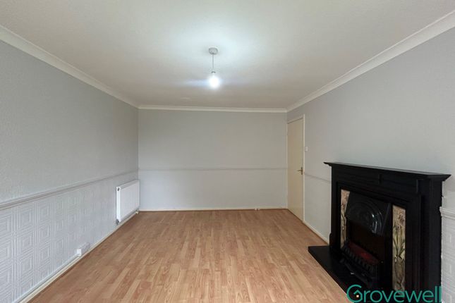 90 Park View, Oldham photo 4