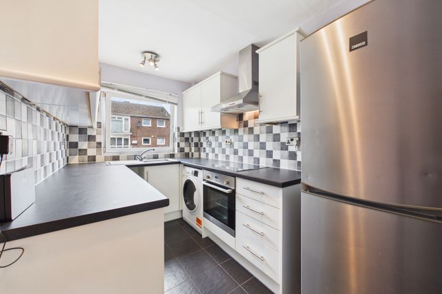 4, Abbeydale Court Ladies Spring Drive, Sheffield photo 2