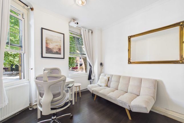 460, Devon Mansions, Bermondsey photo 2