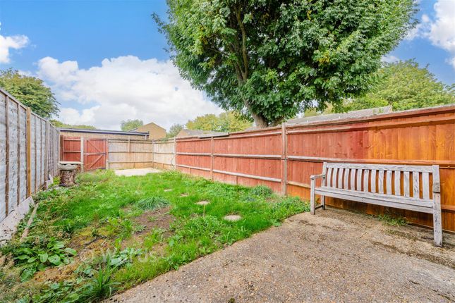 116, Farm Holt, Longfield photo 2