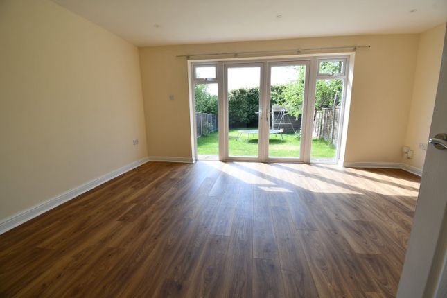 38a, Chantry Avenue, Bedford photo 4