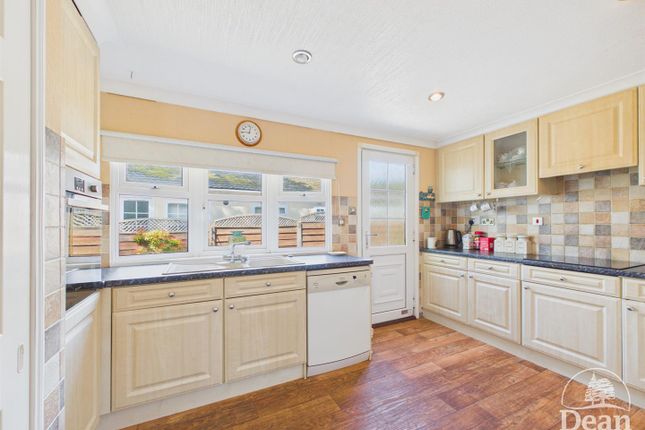 38 Clanna Country Park, Clanna, Lydney photo 4