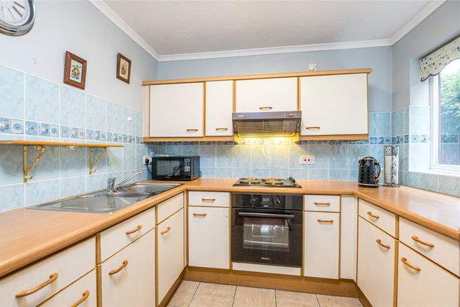 Flat 3, The Mallards, 236, High Street, Southend-on-Sea photo 2