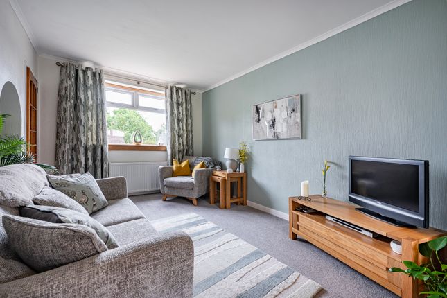 57 Bullionslaw Drive, Rutherglen, Glasgow photo 3