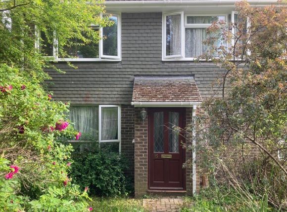 15, Waynflete Lane, Farnham photo 5
