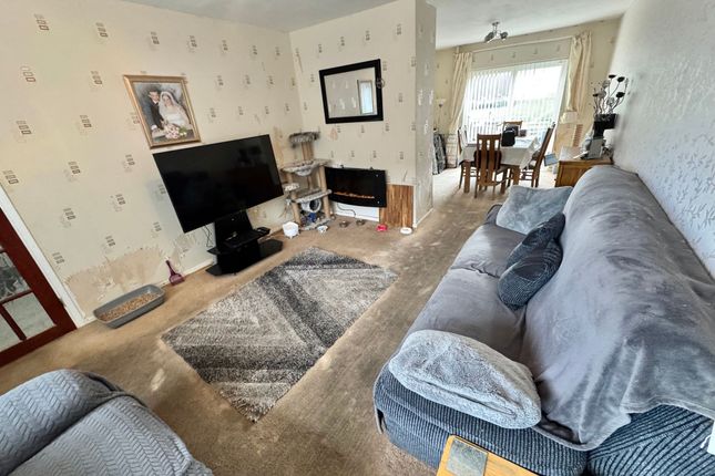 51 Romford Road, Coventry photo 4