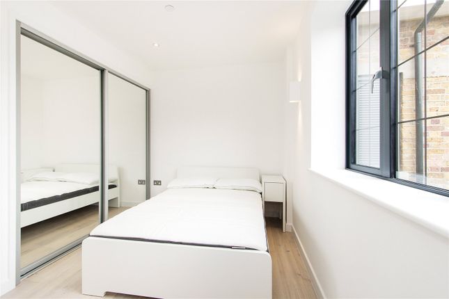 29 Chevron Apartments, 294, St. James's Road, London photo 3