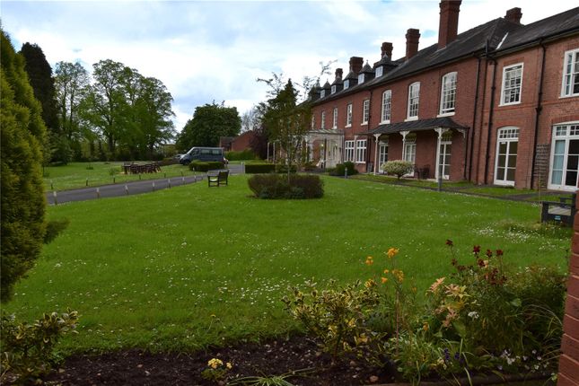 Flat for sale in Worcester Road, Droitwich, Worcestershire