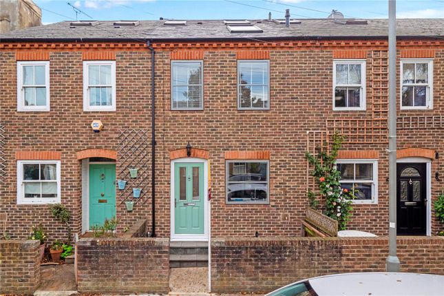 Terraced house to rent in Sefton Street, Putney, London