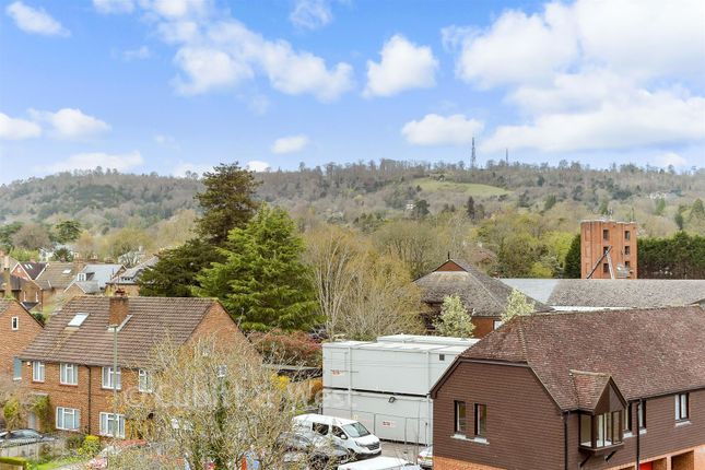 Stable Mews, Croydon Road, Reigate photo 4