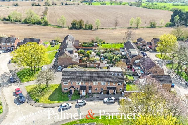 35, Hatchfields, Chelmsford photo 2