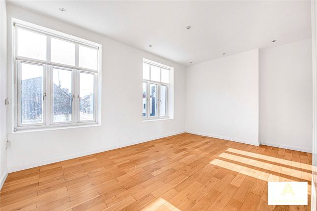 Flat to rent in Church, London