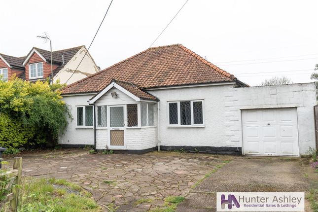 Thumbnail Detached bungalow for sale in Coppermill Road, Wraysbury, Staines