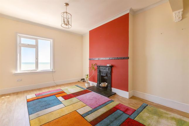 Flat 3, 16, White Rock, Hastings photo 4