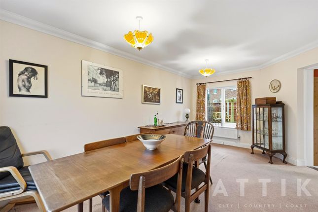 22, Greenbank, Halesworth photo 4