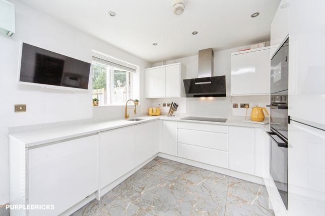 6, Courtier Close, Liverpool photo 4