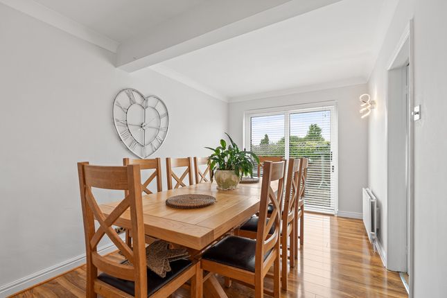 10, Brookfield, Harrogate photo 4