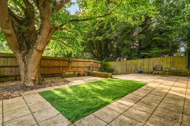 Kennet Lodge, 5 Shackleton Bungalows, Bath Road, Devizes photo 2