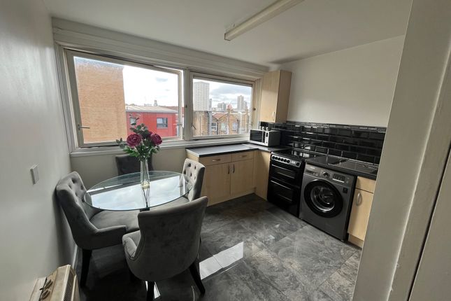 Maisonette to rent in Sidney Street, Shadwell, London