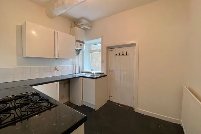 129 Whalley Road, Accrington photo 4