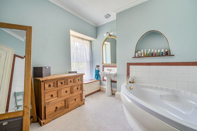 1358931-9-68d167B...