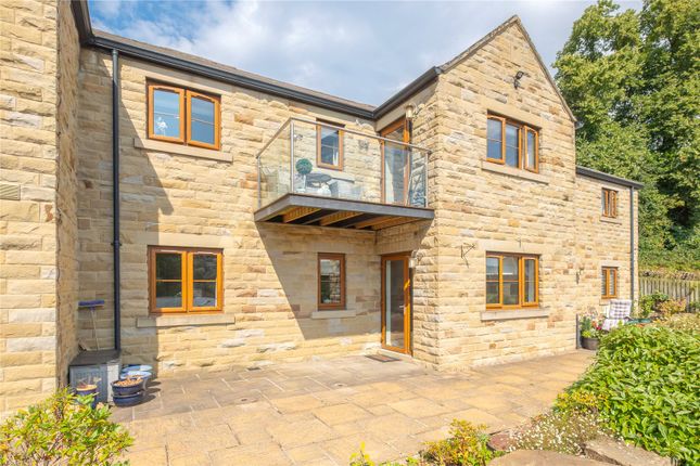 2-bed flat on Apartment 23,, Holme Valley Court, Holmfirth, £230,000