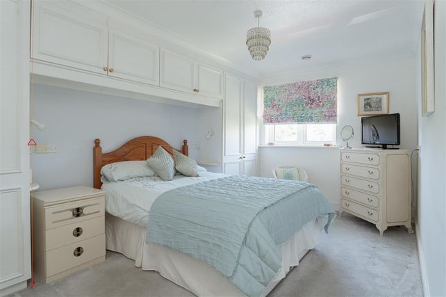 10 Ashfields, 26-30, Alma Road, Reigate photo 2