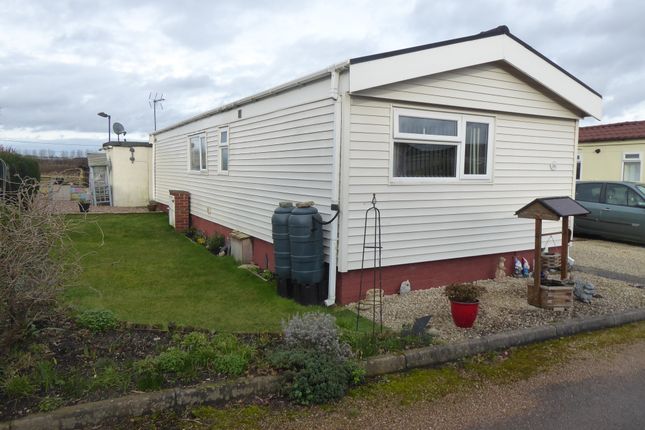 Mobile/park home for sale in Sherwood Park, Walesby, Newark, Nottinghamshire