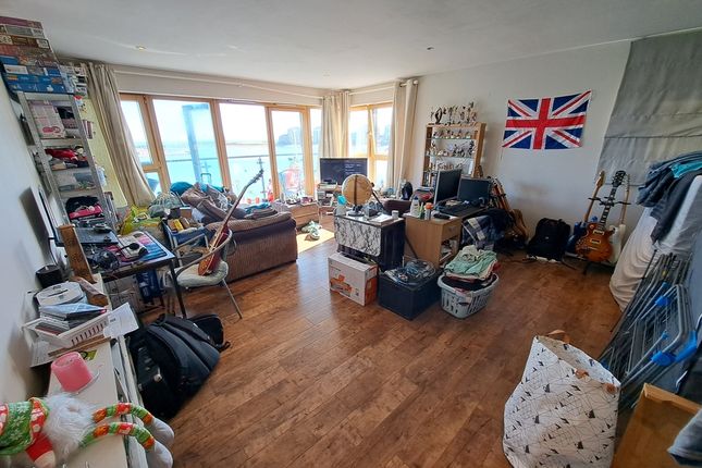 Flat for sale in Midway Quay, North Harbour, Eastbourne