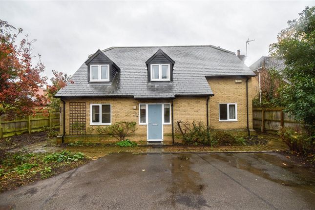 4-bed detached on Stocks Lane, Sandy, £1,950/mo