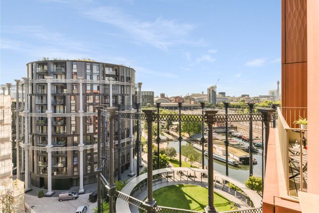 Thumbnail Flat for sale in Tapestry Apartments, 1 Canal Reach, London