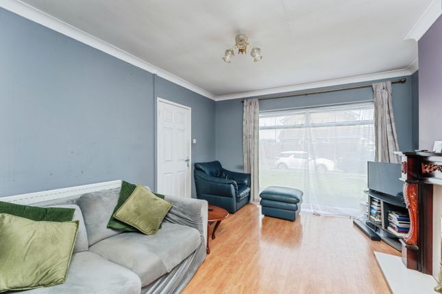 9, Knottingley Drive, Ellesmere Port photo 4