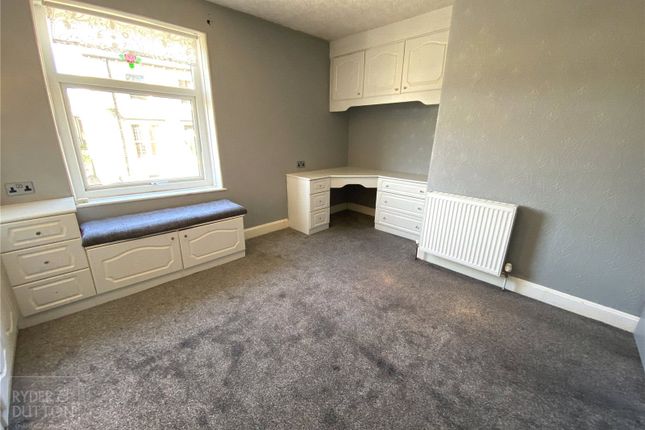 24, Birks Road, Huddersfield photo 4