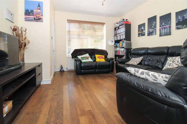 Thumbnail Property for sale in Compton Crescent, London