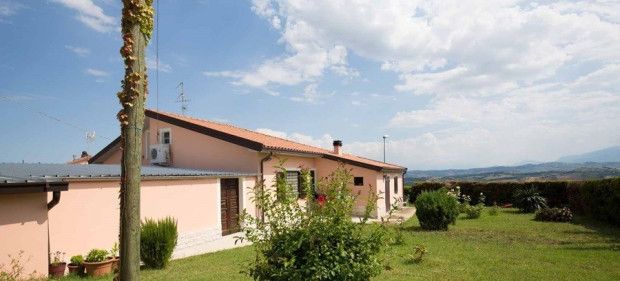 Thumbnail Bungalow for sale in 65010 Elice, Province Of Pescara, Italy