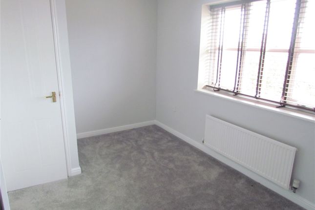 18, Kingfisher Drive, Essex photo 5