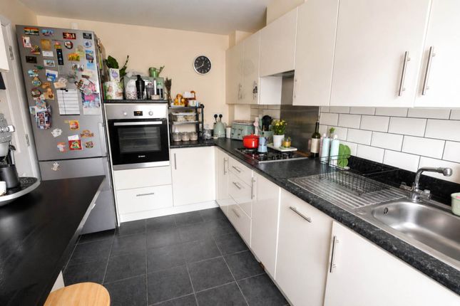 4, Peregrine Way, Hatfield photo 4